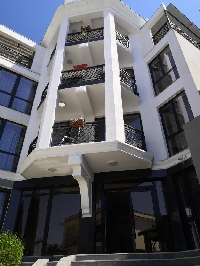 Gega Hotel Gagry Exterior photo