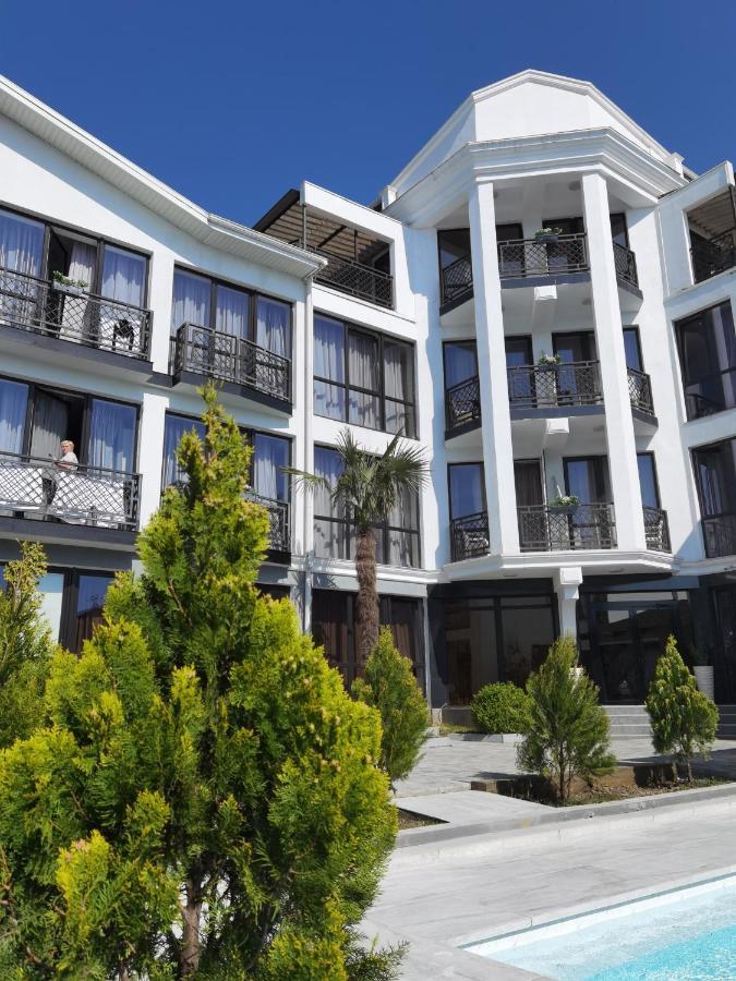 Gega Hotel Gagry Exterior photo