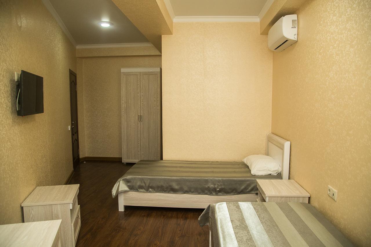 Gega Hotel Gagry Exterior photo