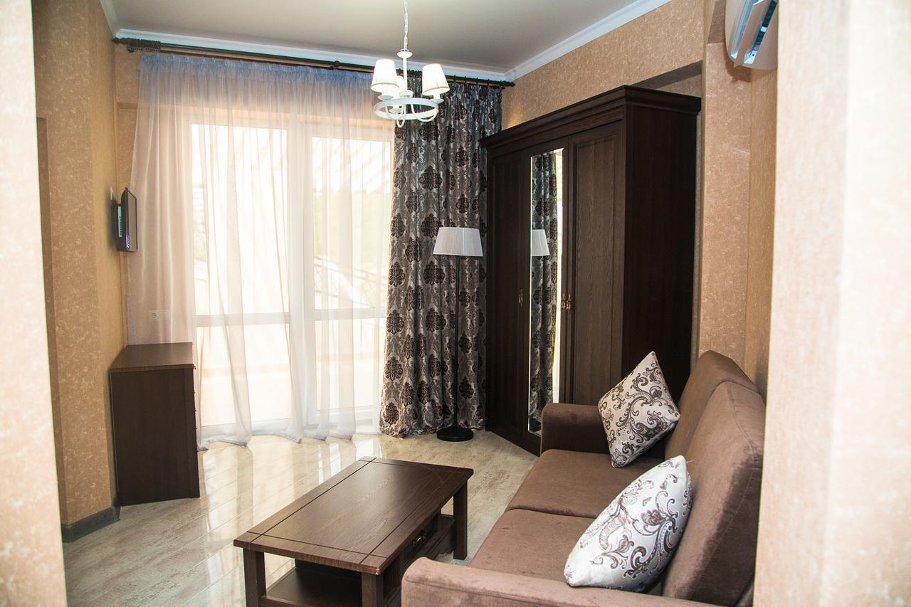 Gega Hotel Gagry Exterior photo