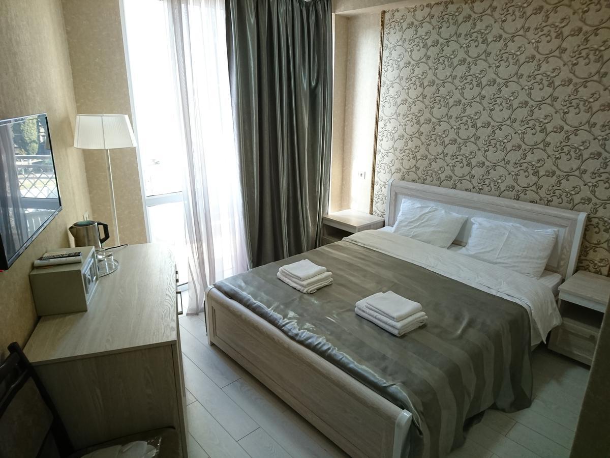 Gega Hotel Gagry Exterior photo