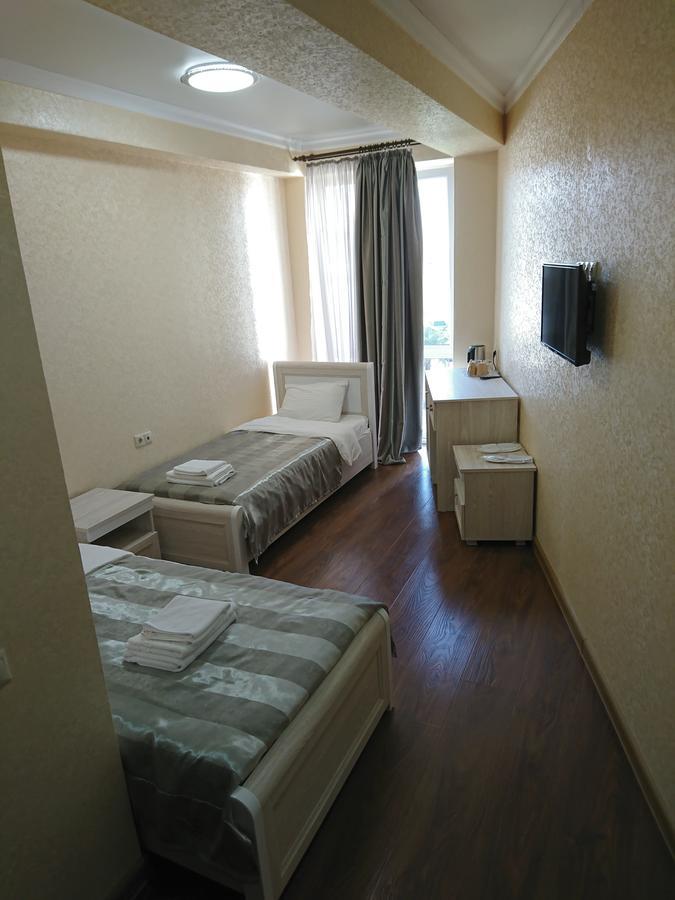 Gega Hotel Gagry Exterior photo