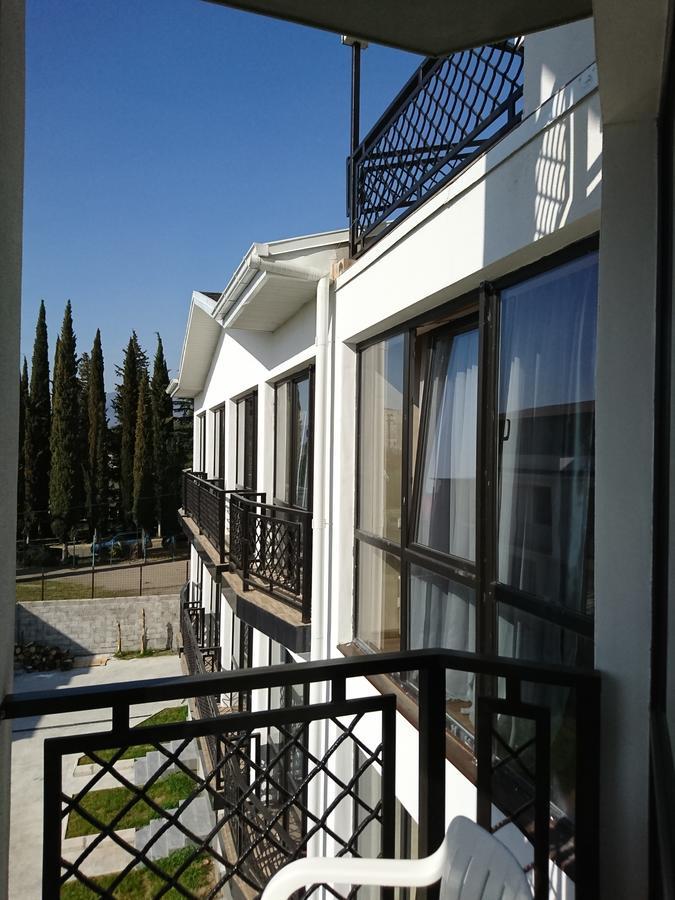 Gega Hotel Gagry Exterior photo