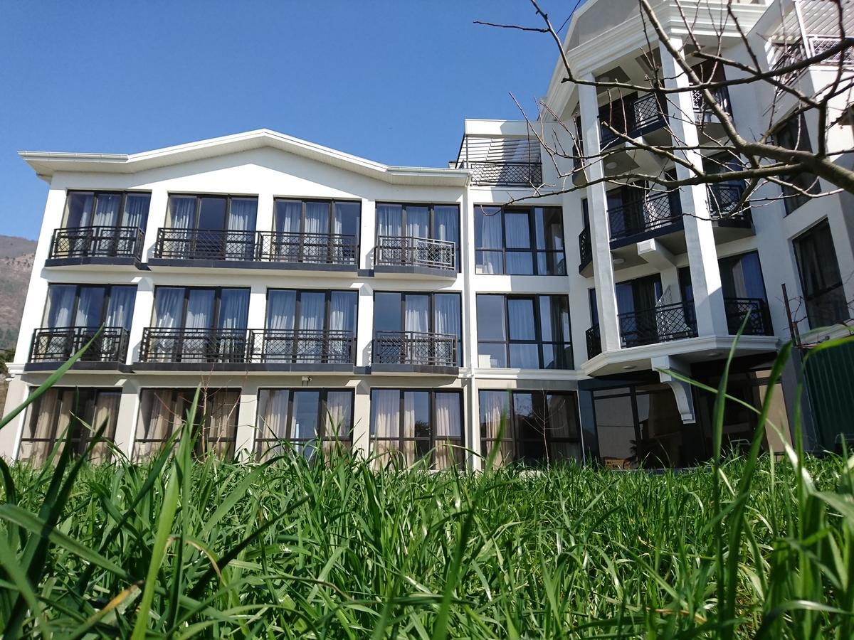 Gega Hotel Gagry Exterior photo