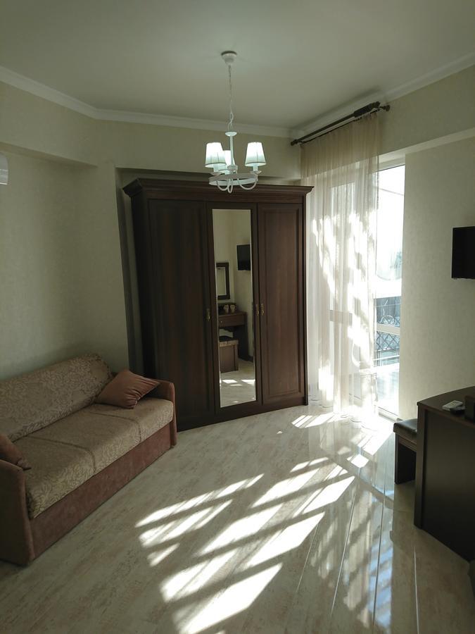 Gega Hotel Gagry Exterior photo
